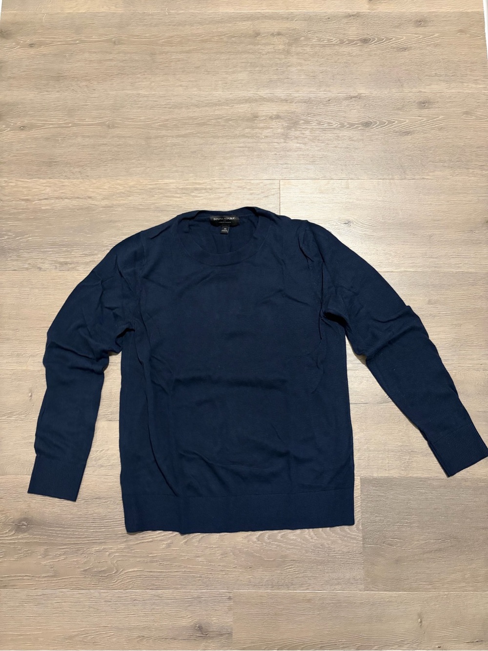Banana Republic women’s Navy Crewneck Sweater